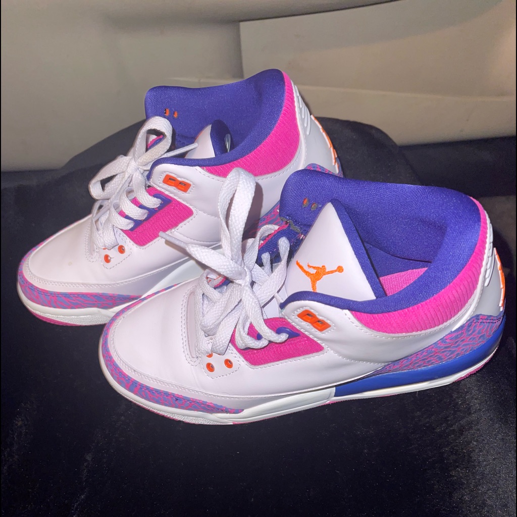 Jordan 3’s Size 6y